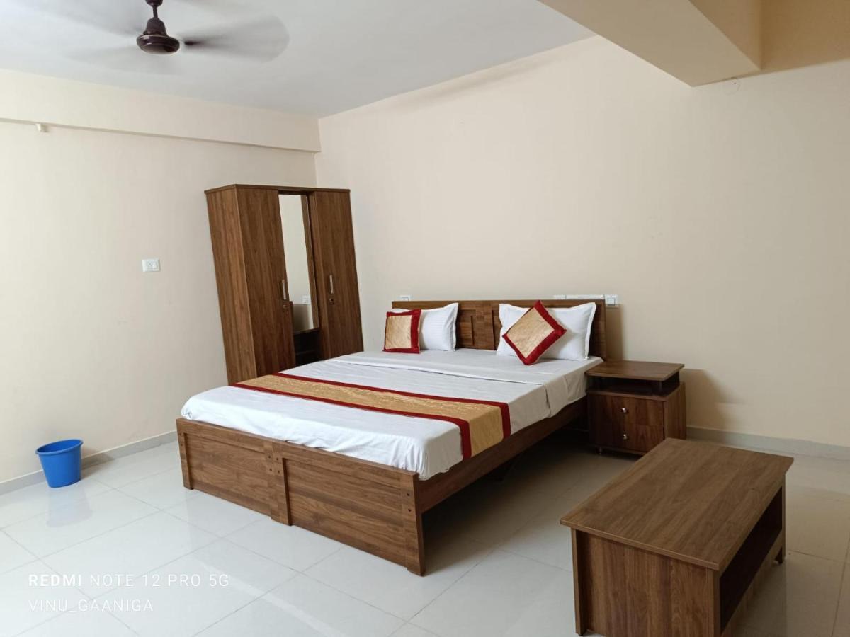Premier Inn Lodge Мангалор Экстерьер фото